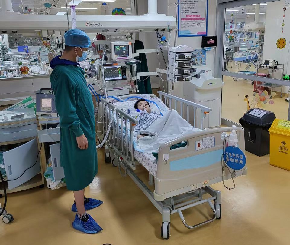 甘谷县跨省救护车出租公司